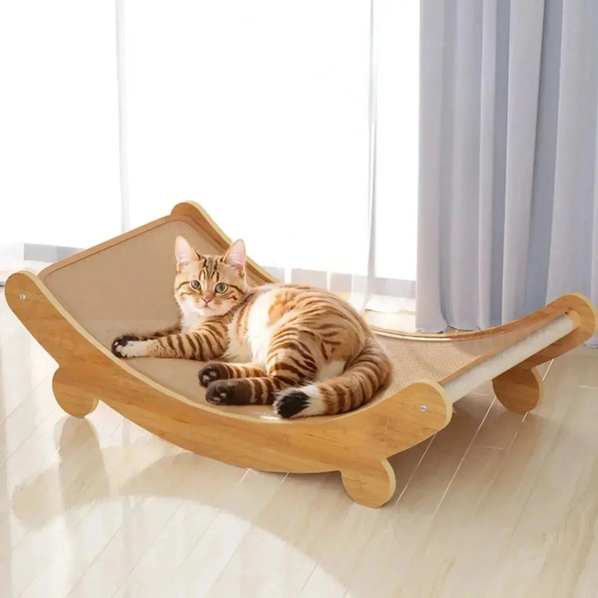 Fauteuil Inclinable en Bois pour Chats - Lili&Compagnies